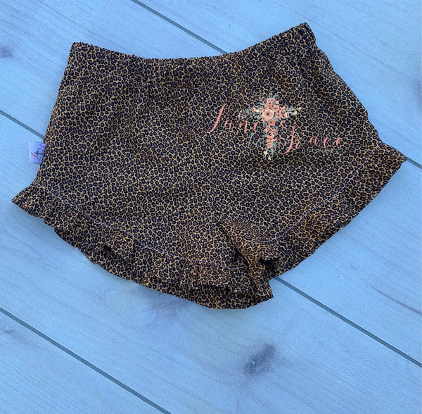 Lucy Shorts -Leopard